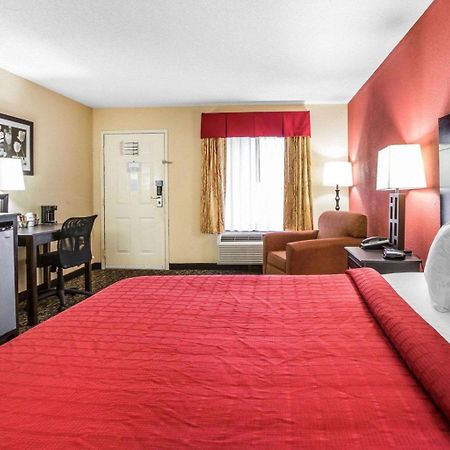 Knights Inn & Suites غريفين المظهر الخارجي الصورة
