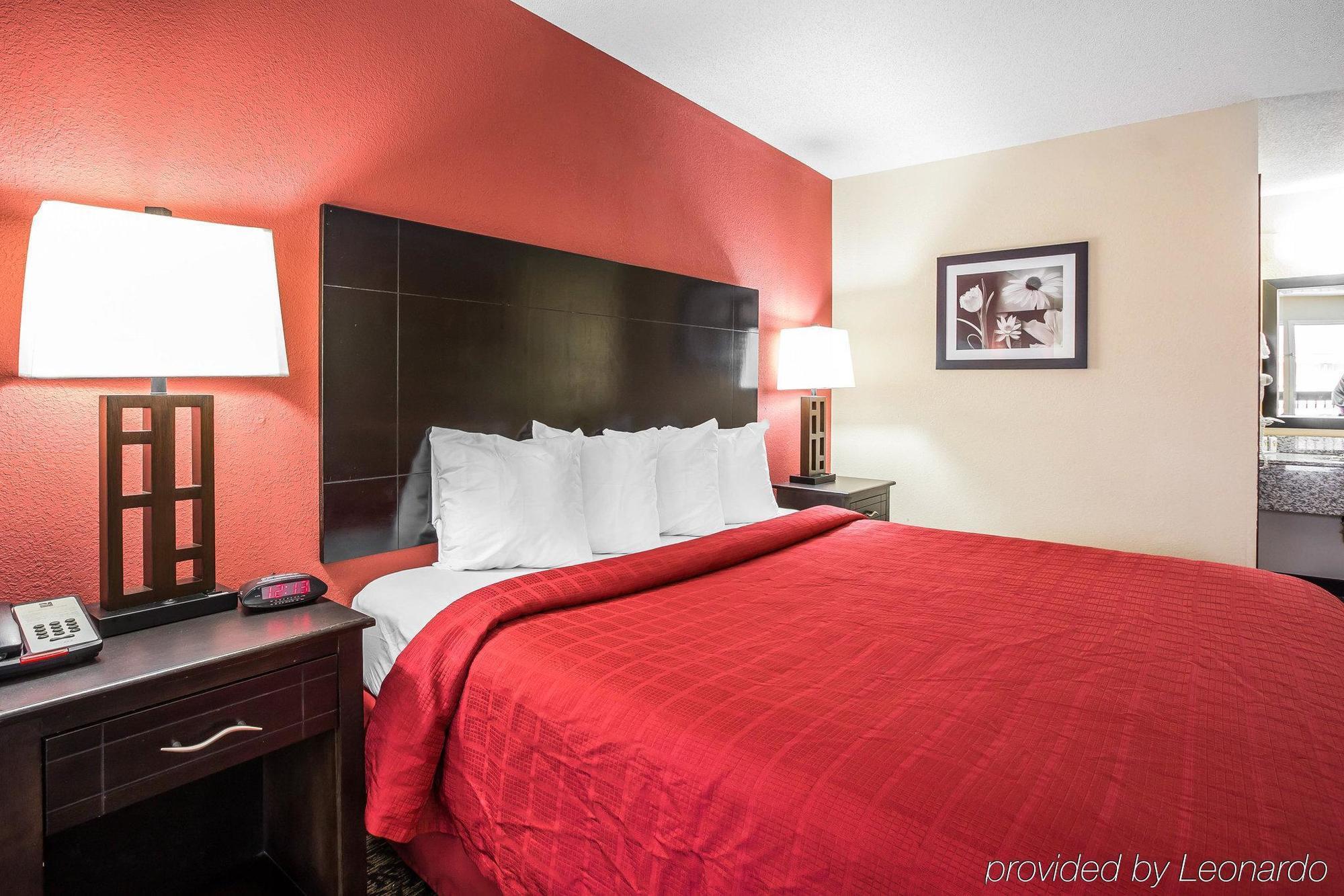 Knights Inn & Suites غريفين المظهر الخارجي الصورة