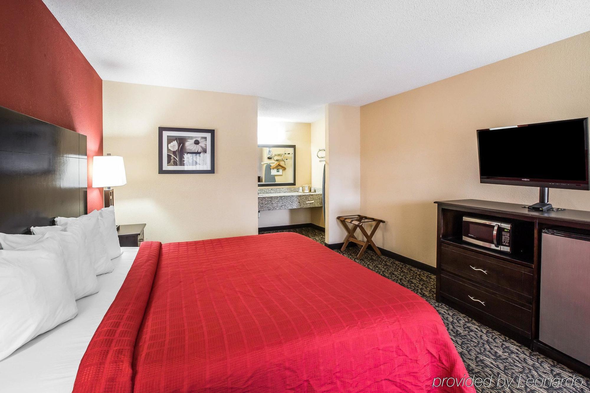 Knights Inn & Suites غريفين المظهر الخارجي الصورة