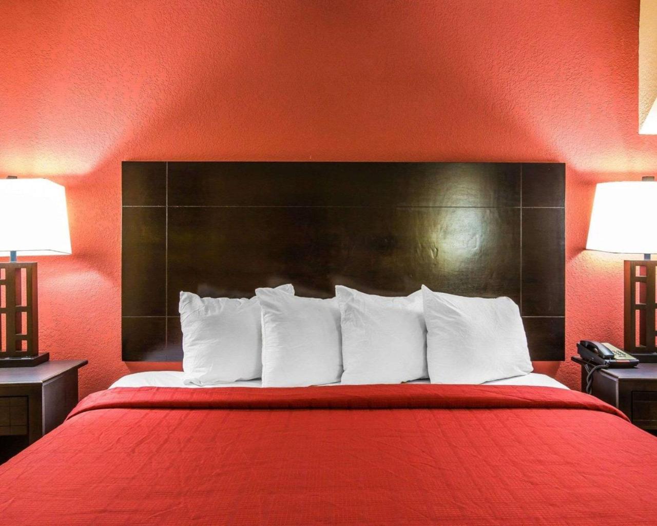 Knights Inn & Suites غريفين المظهر الخارجي الصورة