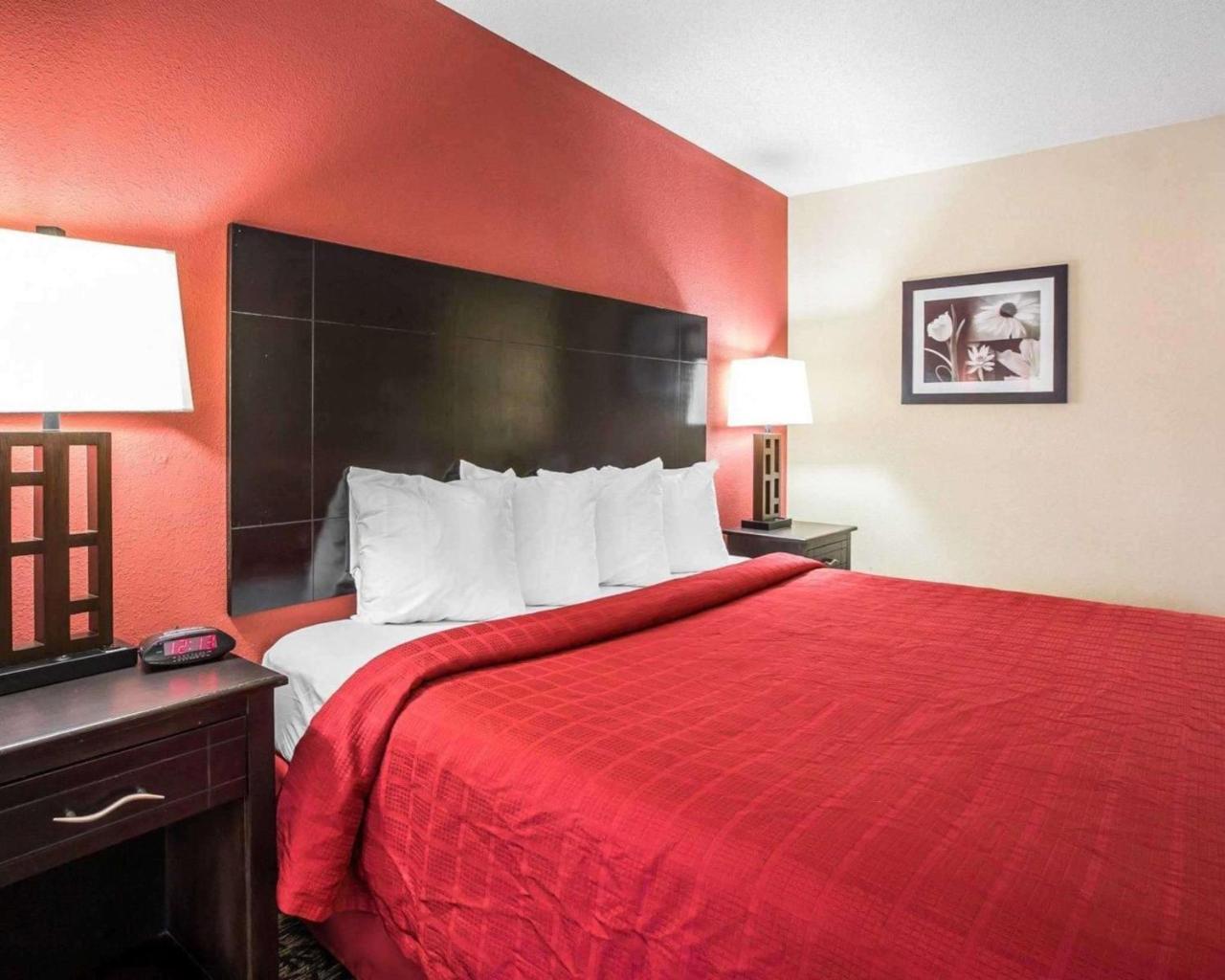 Knights Inn & Suites غريفين المظهر الخارجي الصورة